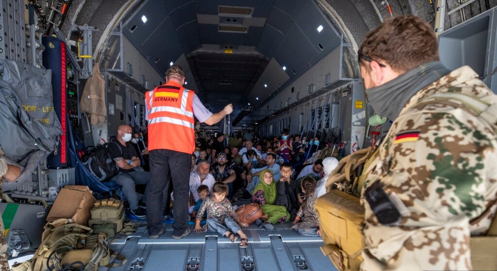 پروازول؛ آلمان پرواز های تخلیه را شروع کند